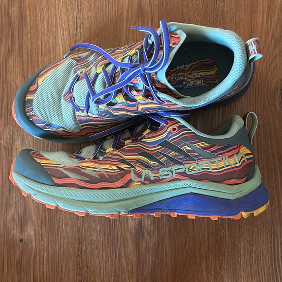 La Sportiva + Janji trail runners - Picture 2 of 3